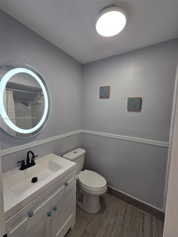 19 Chestnut Circle, Cooper City, FL 33026
