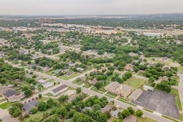 5321 Houghton Avenue, Fort Worth, TX 76107
