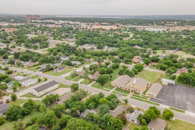 5321 Houghton Avenue, Fort Worth, TX 76107