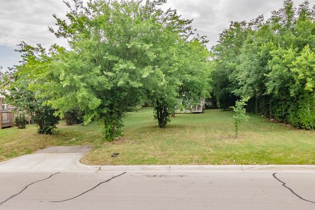 5321 Houghton Avenue, Fort Worth, TX 76107