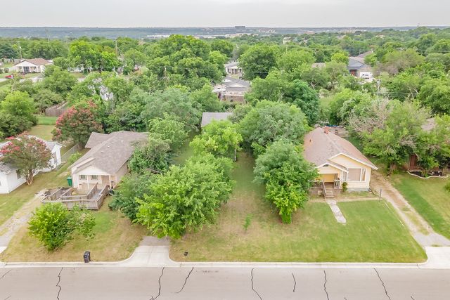 5321 Houghton Avenue, Fort Worth, TX 76107