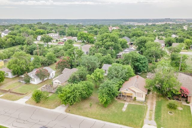 5321 Houghton Avenue, Fort Worth, TX 76107