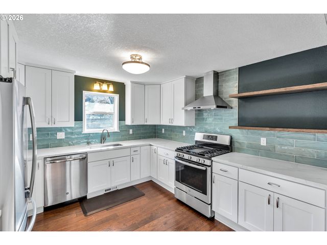 1208 W MCLOUGHLIN Blvd, Vancouver, WA 98660