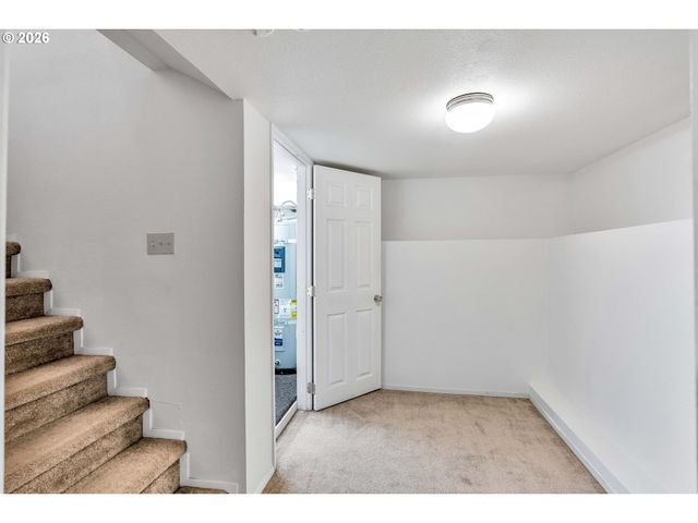 1208 W MCLOUGHLIN Blvd, Vancouver, WA 98660