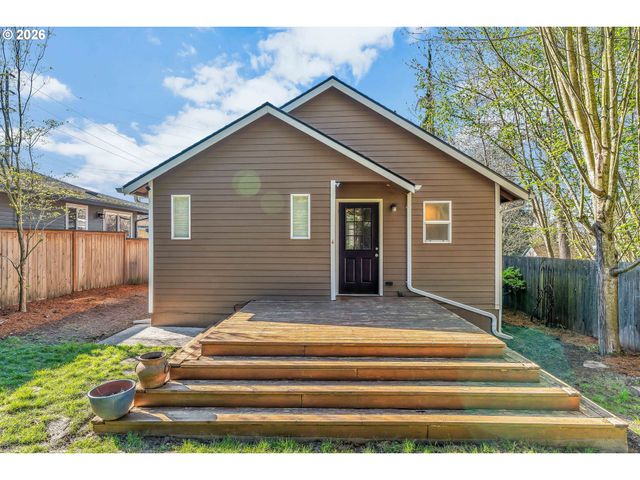 1208 W MCLOUGHLIN Blvd, Vancouver, WA 98660