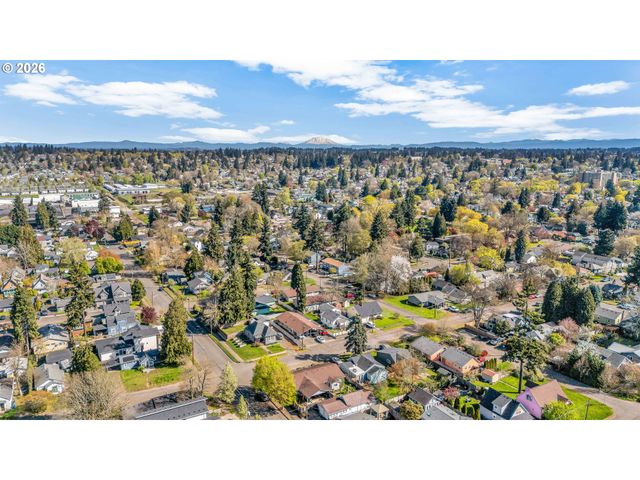 1208 W MCLOUGHLIN Blvd, Vancouver, WA 98660