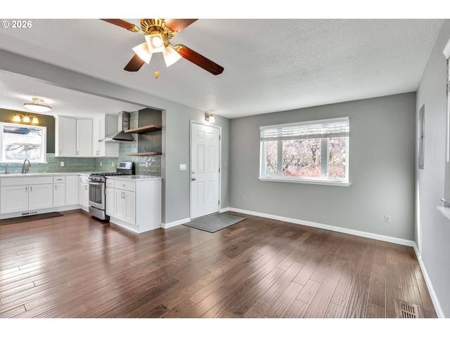 1208 W MCLOUGHLIN Blvd, Vancouver, WA 98660