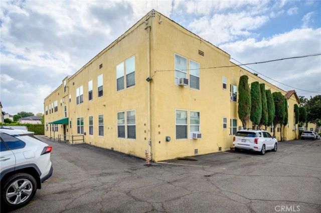 617 E Garfield 209A, Glendale, CA 91205