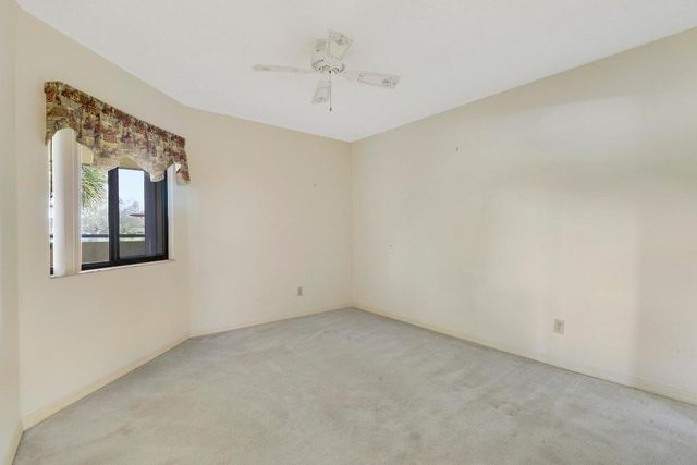 6333 SE Williamsburg Drive 204, Hobe Sound, FL 33455