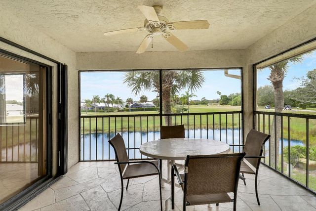 6333 SE Williamsburg Drive 204, Hobe Sound, FL 33455