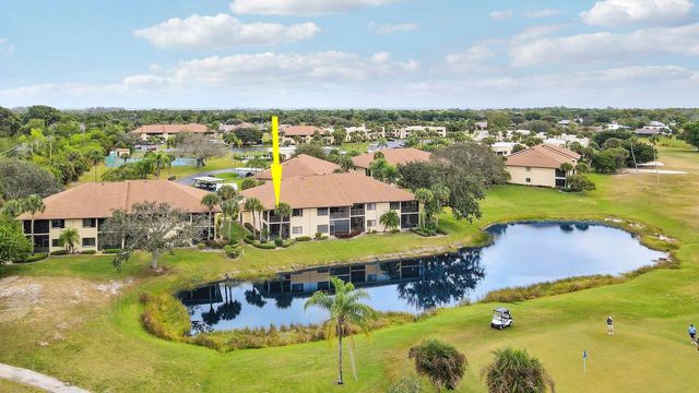 6333 SE Williamsburg Drive 204, Hobe Sound, FL 33455