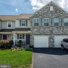 256 S VILLAGE CIR, Palmyra, PA 17078