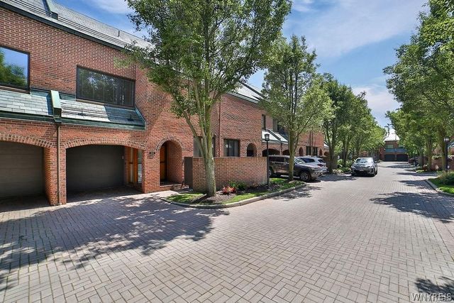 252 Rivermist Drive, Buffalo, NY 14202