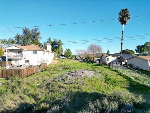 415 N SCRIVENER, Lake Elsinore, CA 92530