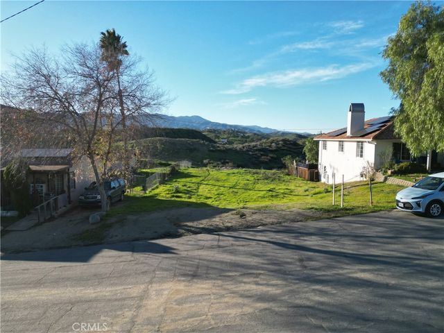 415 N SCRIVENER, Lake Elsinore, CA 92530