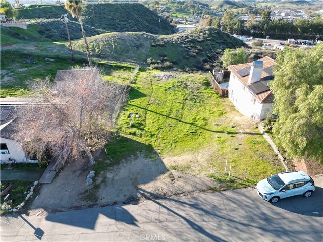 415 N SCRIVENER, Lake Elsinore, CA 92530