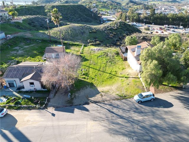 415 N SCRIVENER, Lake Elsinore, CA 92530