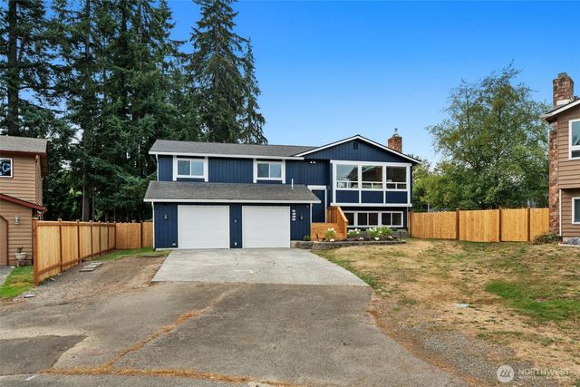 5330 158th Place SW, Edmonds, WA 98026