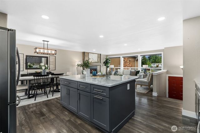 5330 158th Place SW, Edmonds, WA 98026