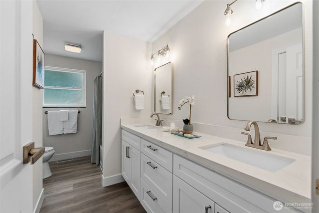 5330 158th Place SW, Edmonds, WA 98026