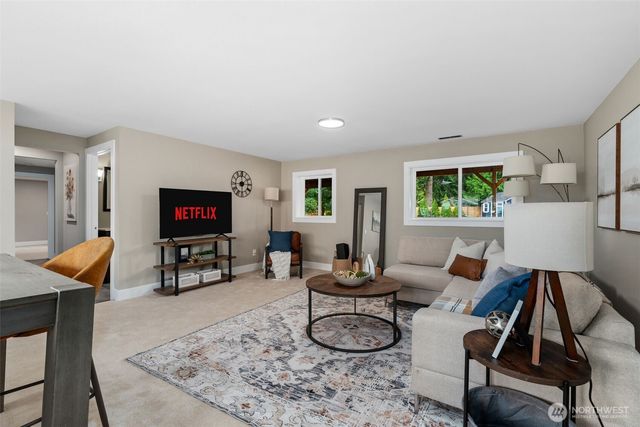 5330 158th Place SW, Edmonds, WA 98026
