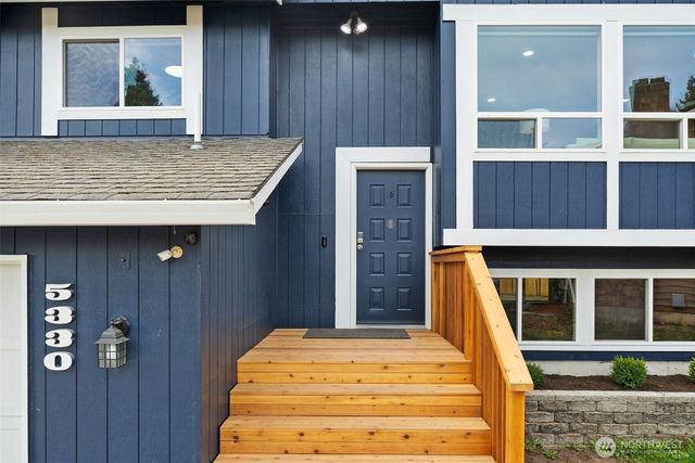 5330 158th Place SW, Edmonds, WA 98026