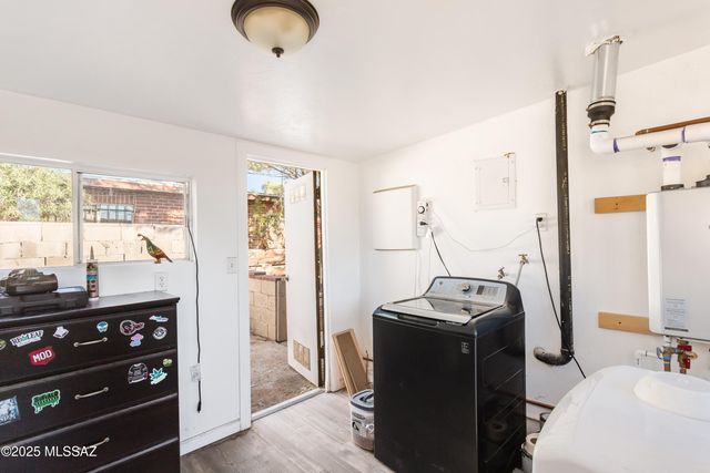 3927 E Lind Road, Tucson, AZ 85712