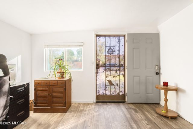 3927 E Lind Road, Tucson, AZ 85712