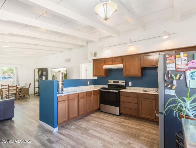 3927 E Lind Road, Tucson, AZ 85712