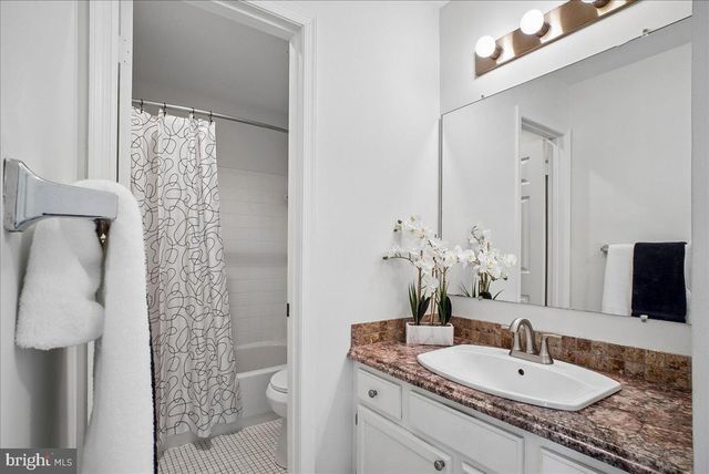 8258 CEDAR LANDING CT, Alexandria, VA 22306