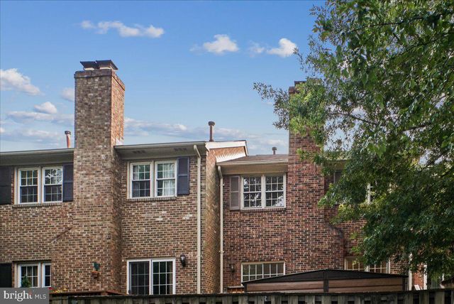 8258 CEDAR LANDING CT, Alexandria, VA 22306