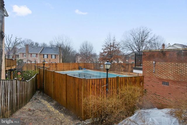 8258 CEDAR LANDING CT, Alexandria, VA 22306
