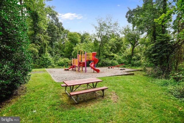 8258 CEDAR LANDING CT, Alexandria, VA 22306