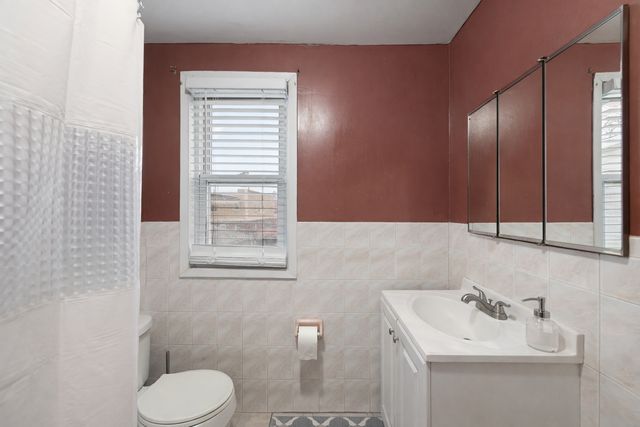 10649 97th St, New York City, NY 11417