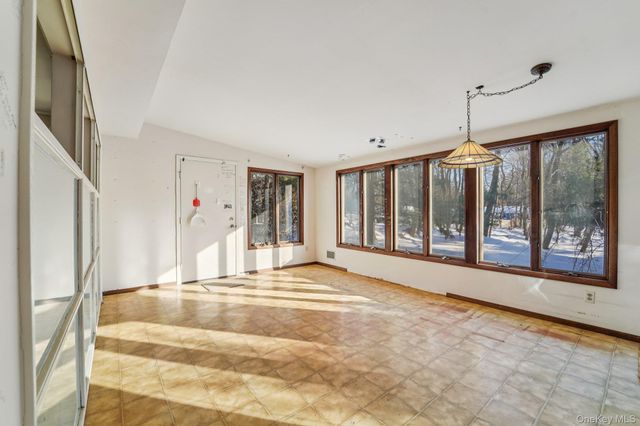 12 Park Avenue, New City, NY 10956