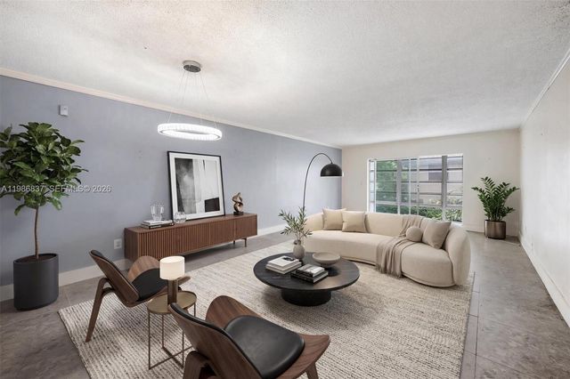 871 NE 195th St 202, Miami, FL 33179