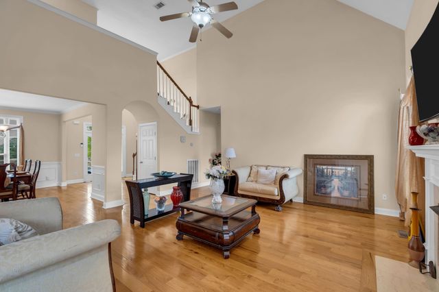 613 Regent Park Dr, Mount Juliet, TN 37122