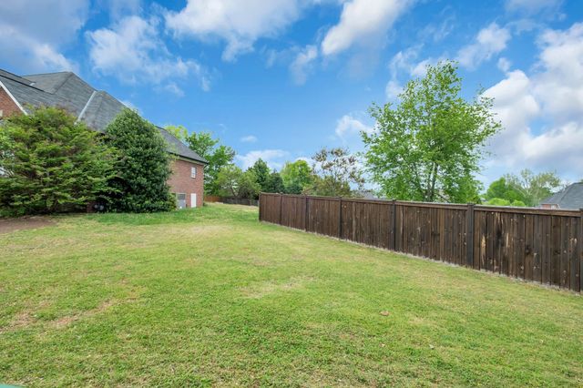 613 Regent Park Dr, Mount Juliet, TN 37122