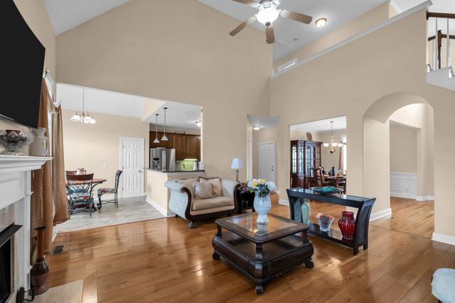 613 Regent Park Dr, Mount Juliet, TN 37122