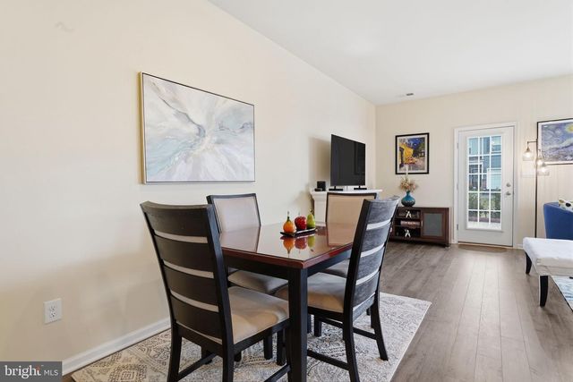 876 STILL WATERS LN, Pennsburg, PA 18073