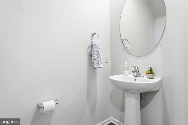 876 STILL WATERS LN, Pennsburg, PA 18073