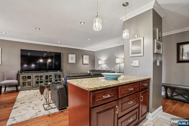 301 Beech 12E, Hackensack, NJ 07601