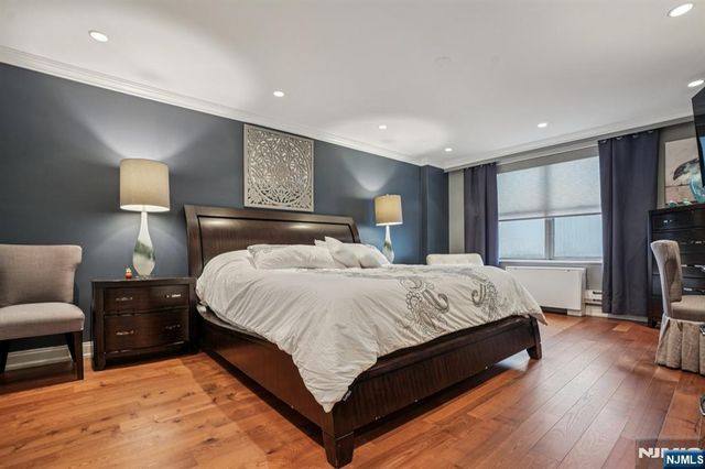 301 Beech 12E, Hackensack, NJ 07601