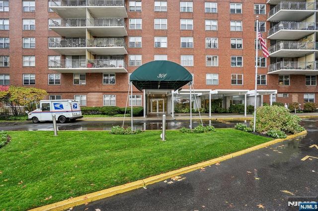 301 Beech 12E, Hackensack, NJ 07601