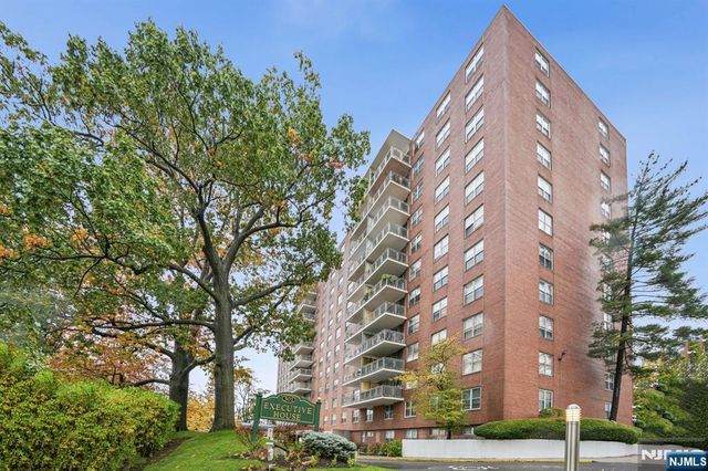 301 Beech 12E, Hackensack, NJ 07601