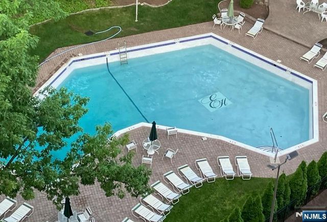 301 Beech 12E, Hackensack, NJ 07601