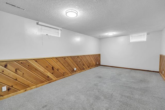 3012 62nd Avenue N, Brooklyn Center, MN 55429