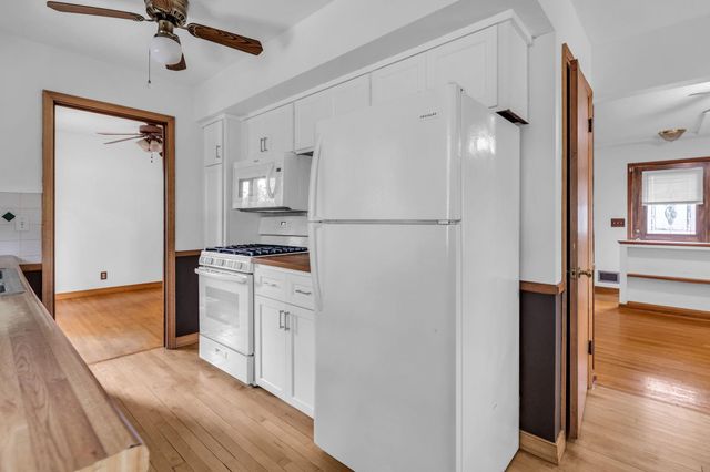 3012 62nd Avenue N, Brooklyn Center, MN 55429