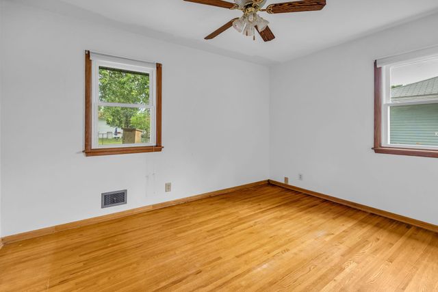 3012 62nd Avenue N, Brooklyn Center, MN 55429