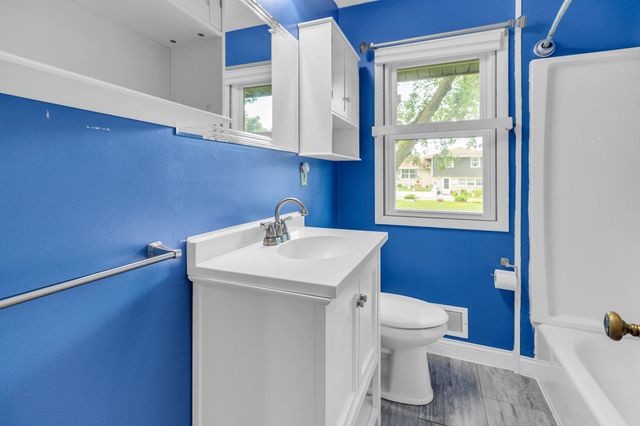 3012 62nd Avenue N, Brooklyn Center, MN 55429